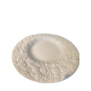 Country Classic White Pasta Bowl Fruit Embossed 15" 2002